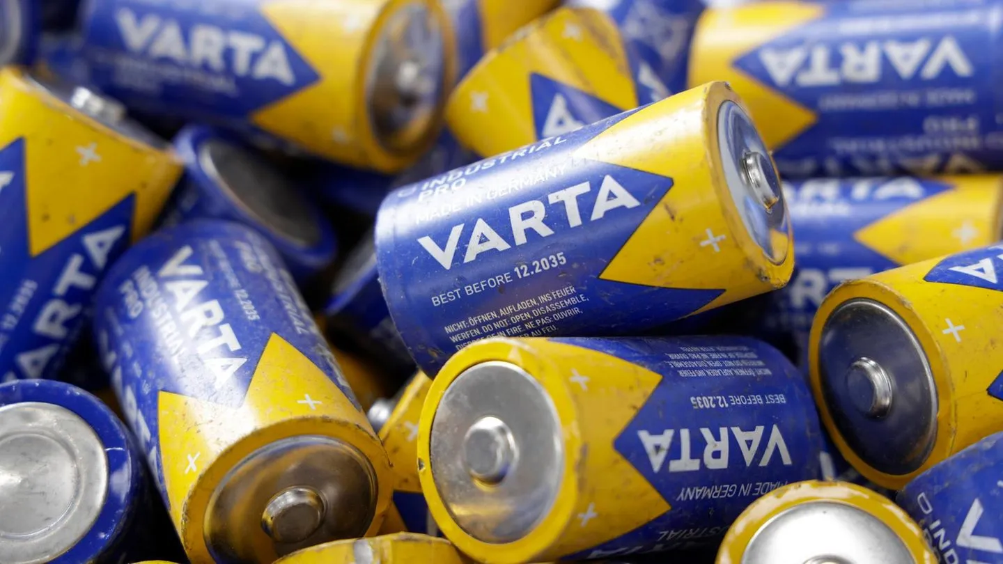 Varta in Bedrängnis: Traditionshersteller aus Ellwangen stellt offenbar Insolvenzantrag — Opfer westlicher Investoren?