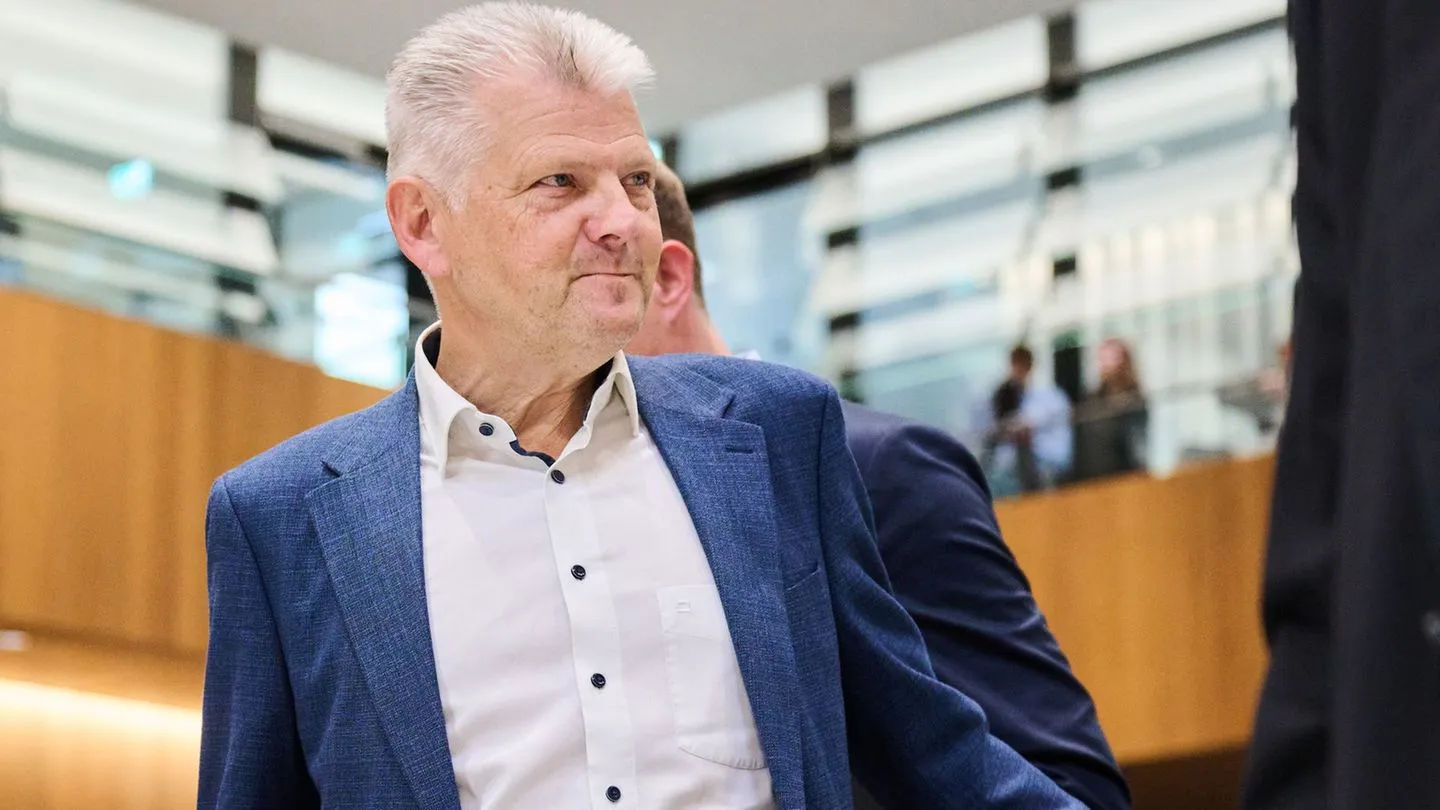 Niedersachsens SPD-Fraktionschef Stefan Politze zieht nach Immunitätsaufhebung Konsequenzen