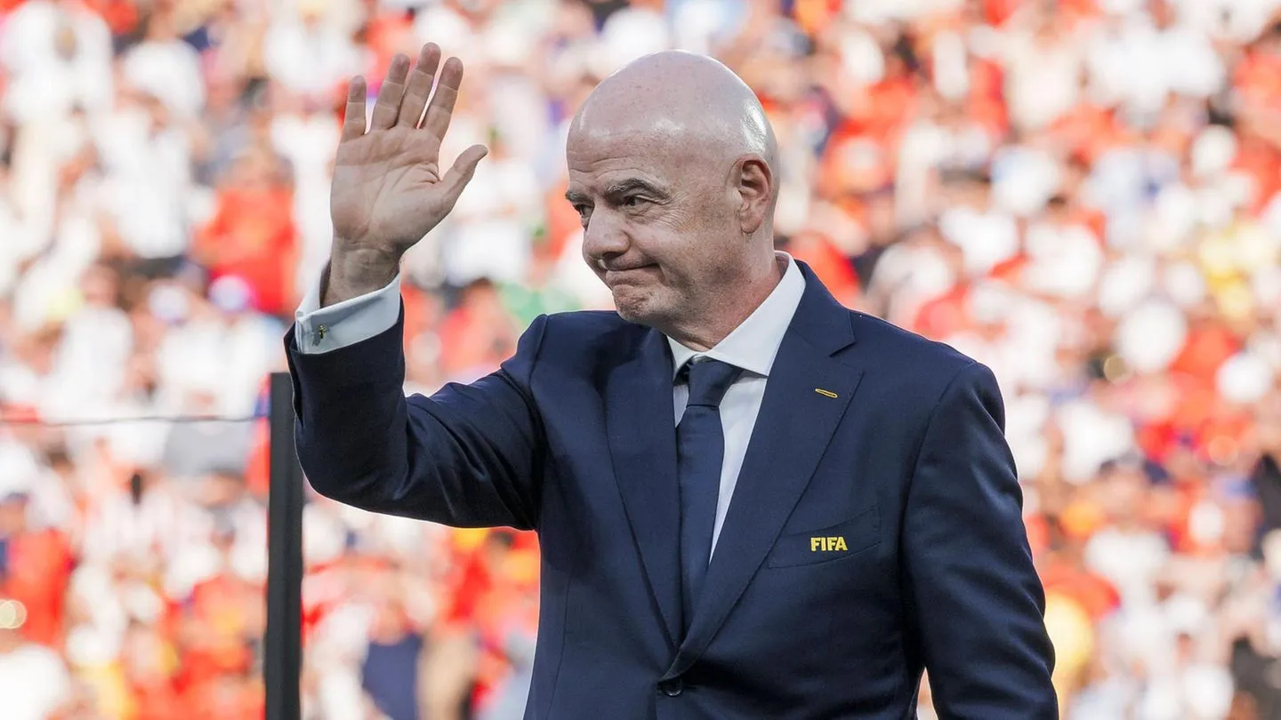 Fifa-Präsident Infantino wehrt sich gegen seine Kritiker – verteidigt auch die zurückgenommene Sperre