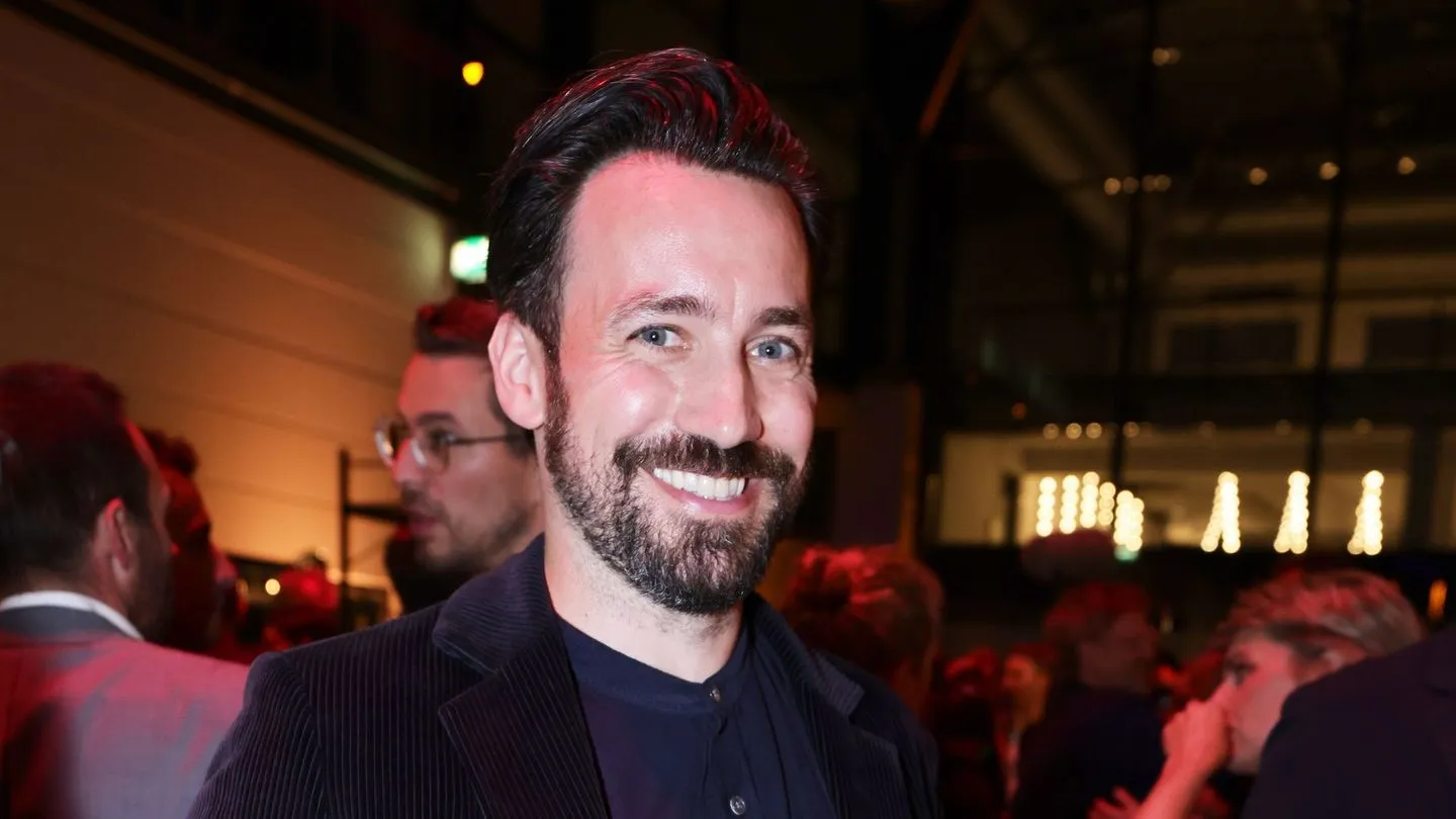 „Take Me Out“ kehrt zurück: Kann Jan Köppen die Zuschauer wieder zurückholen?