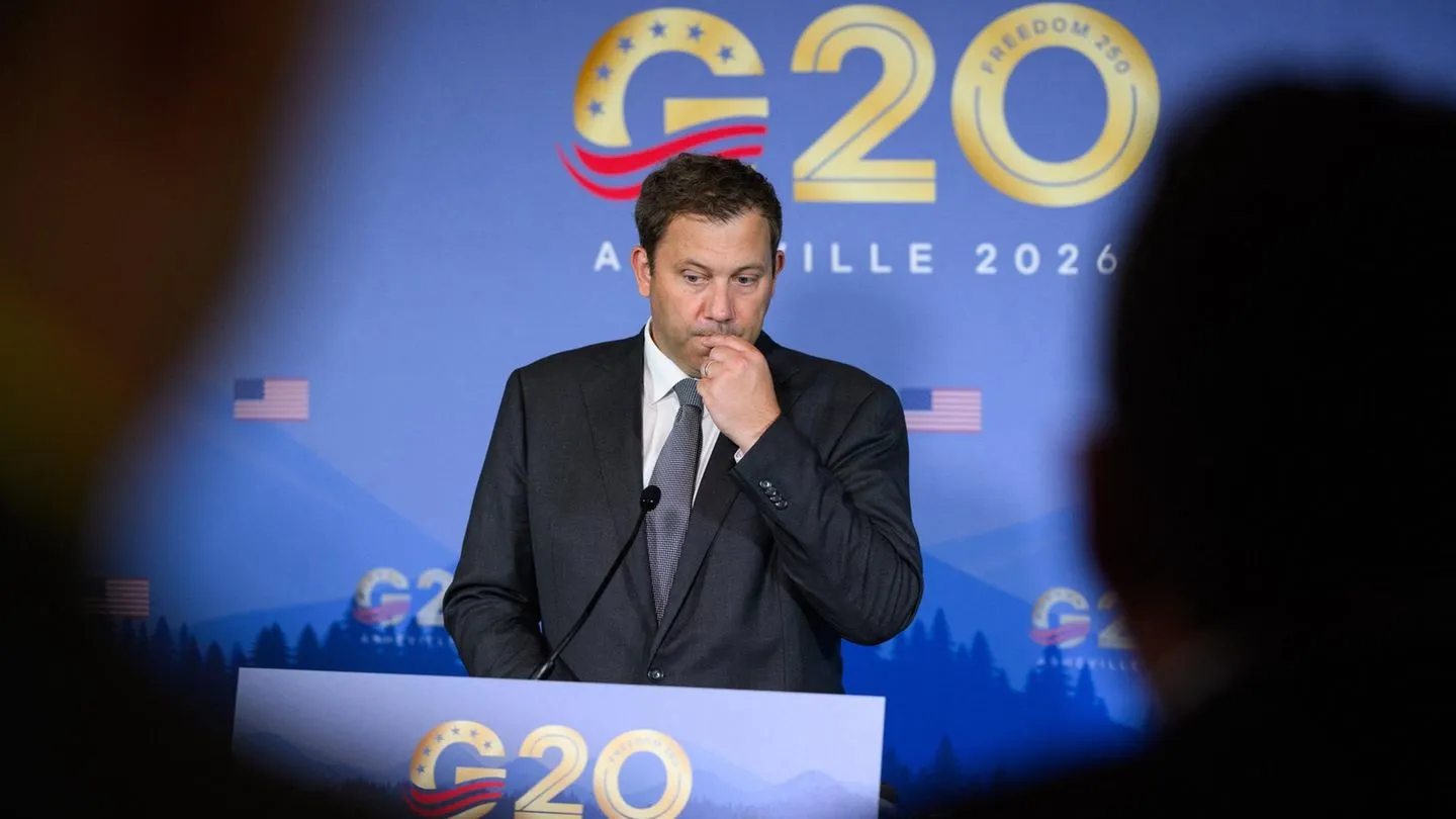 Minister auf Reisen: Vizekanzler Klingbeil sitzt in den USA fest