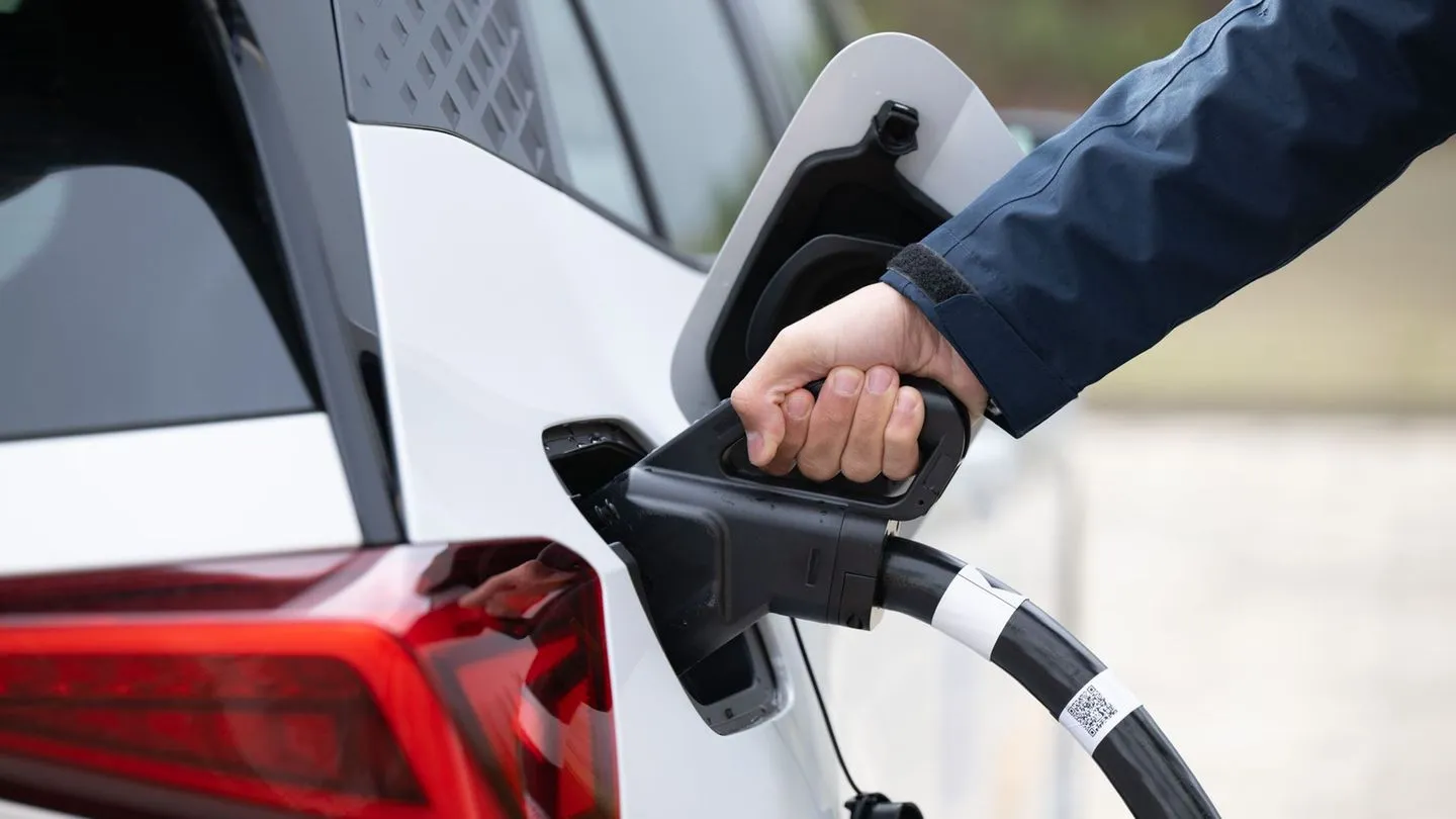 Elektroautos: Immer mehr öffentliche Ladepunkte in Deutschland