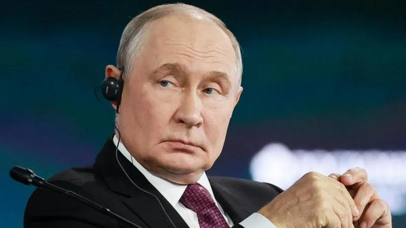 Putin weist Möglichkeit einer Sperrung russischer Bankguthaben zurück