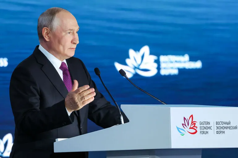 Wirtschaftsforum: Putin skizziert Russlands zukunftsorientierte Rohstoffstrategie