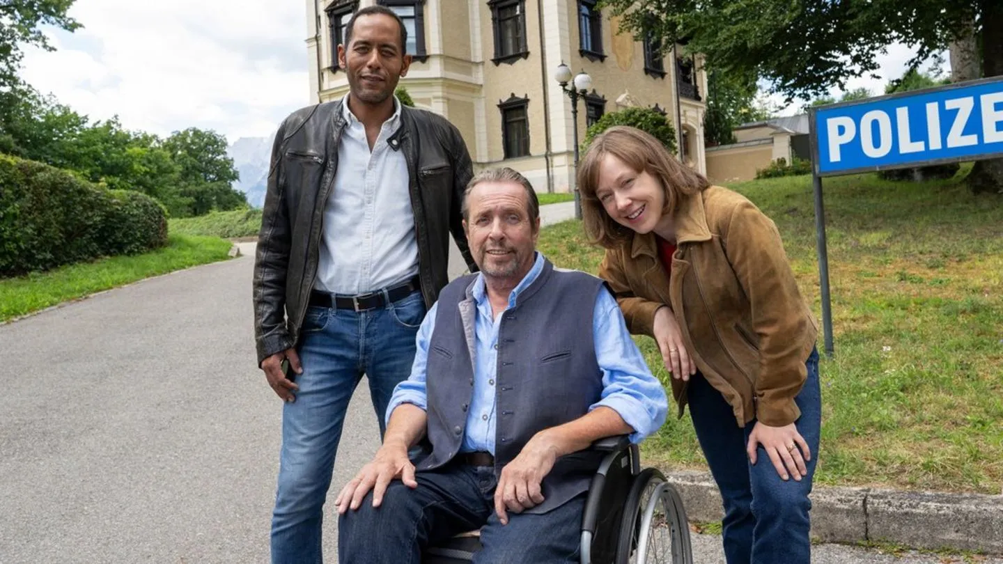 Neue Staffel „Watzmann ermittelt“: Erste Fotos zeigen Andreas Giebel beim Dreh — Ein verlässlicher Ermittler bleibt dabei