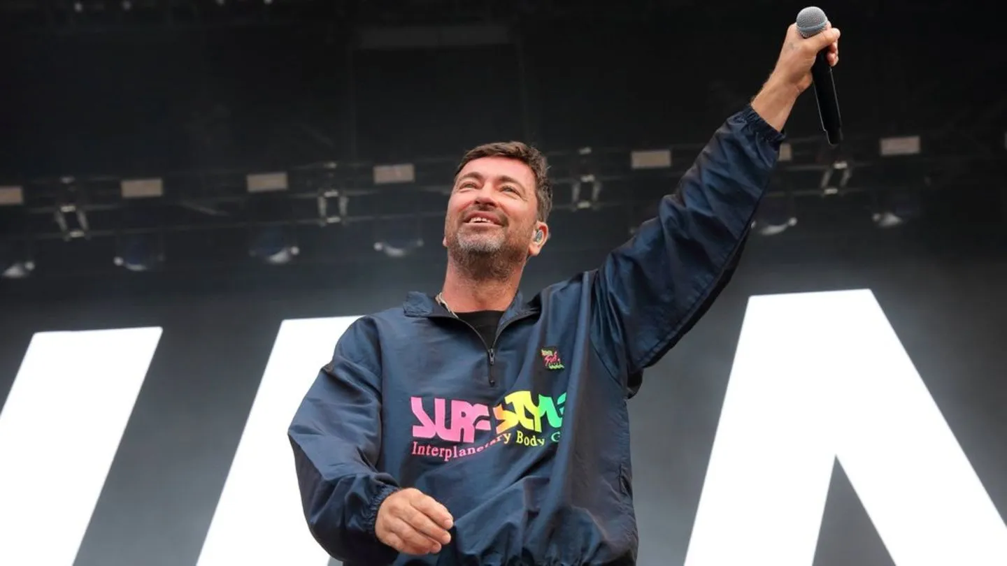 Marteria startet seine Heimattour — echtes Volksevent in Rostock