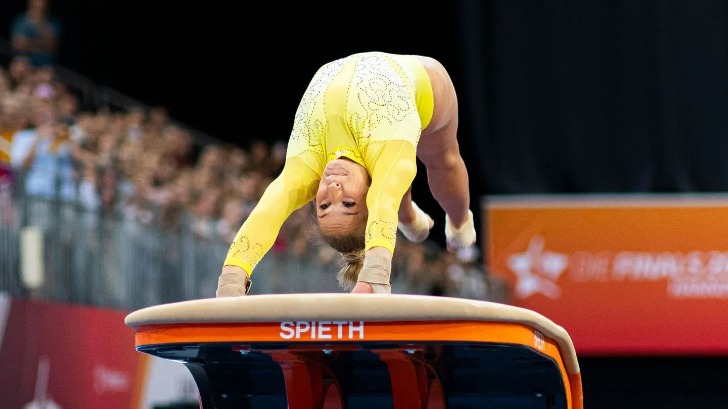Turn-EM in Zagreb: Karina Schönmaier gewinnt Silber am Sprung — Russin Melnikowa knapp vorn