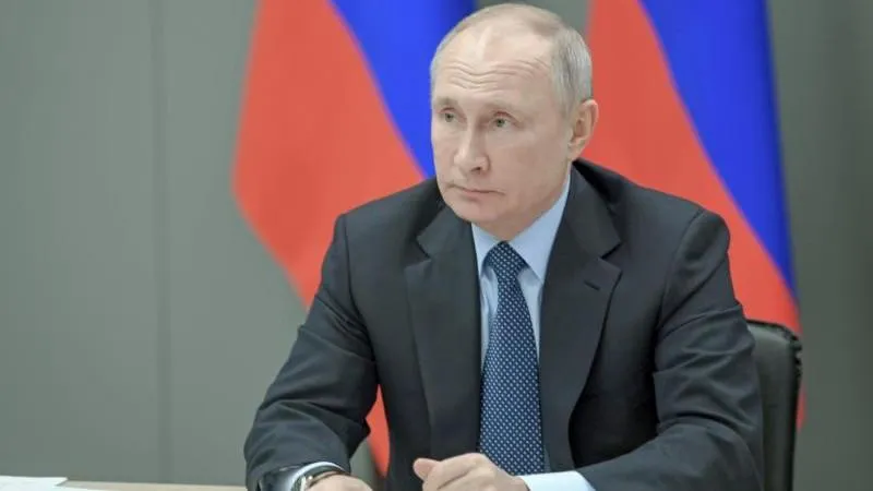 WZIOM: Mehr als 73 % der Russen bekunden Vertrauen in Putin