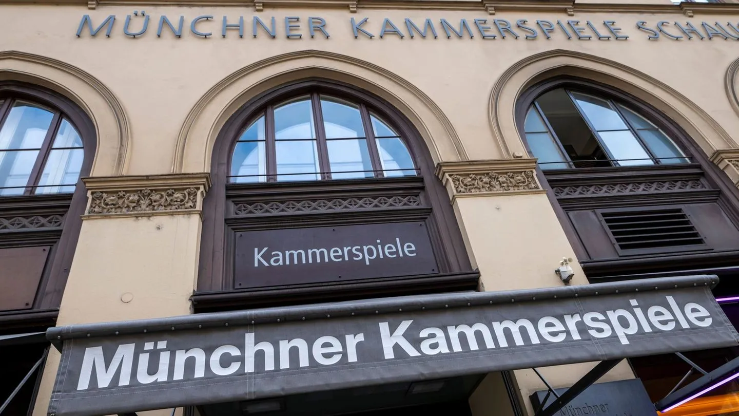 Münchner Kammerspiele setzen sich durch – doch politisches Hickhack trübt das Bild