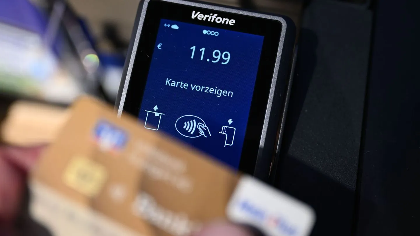 Bargeldloses Bezahlen: Girocard stellt Rekord auf – kontaktloser Boom