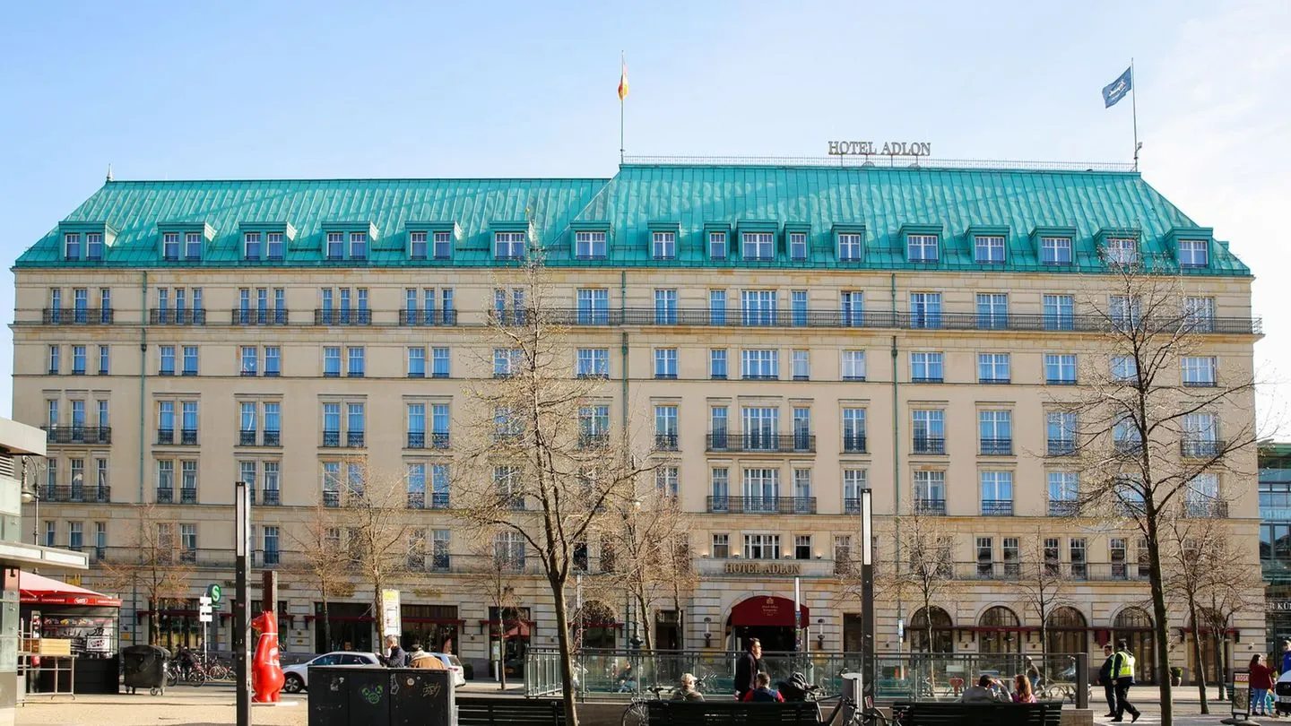 Luxushotel am Pariser Platz: Misstrauische Gesellschafter behindern sinnvollen Adlon-Verkauf