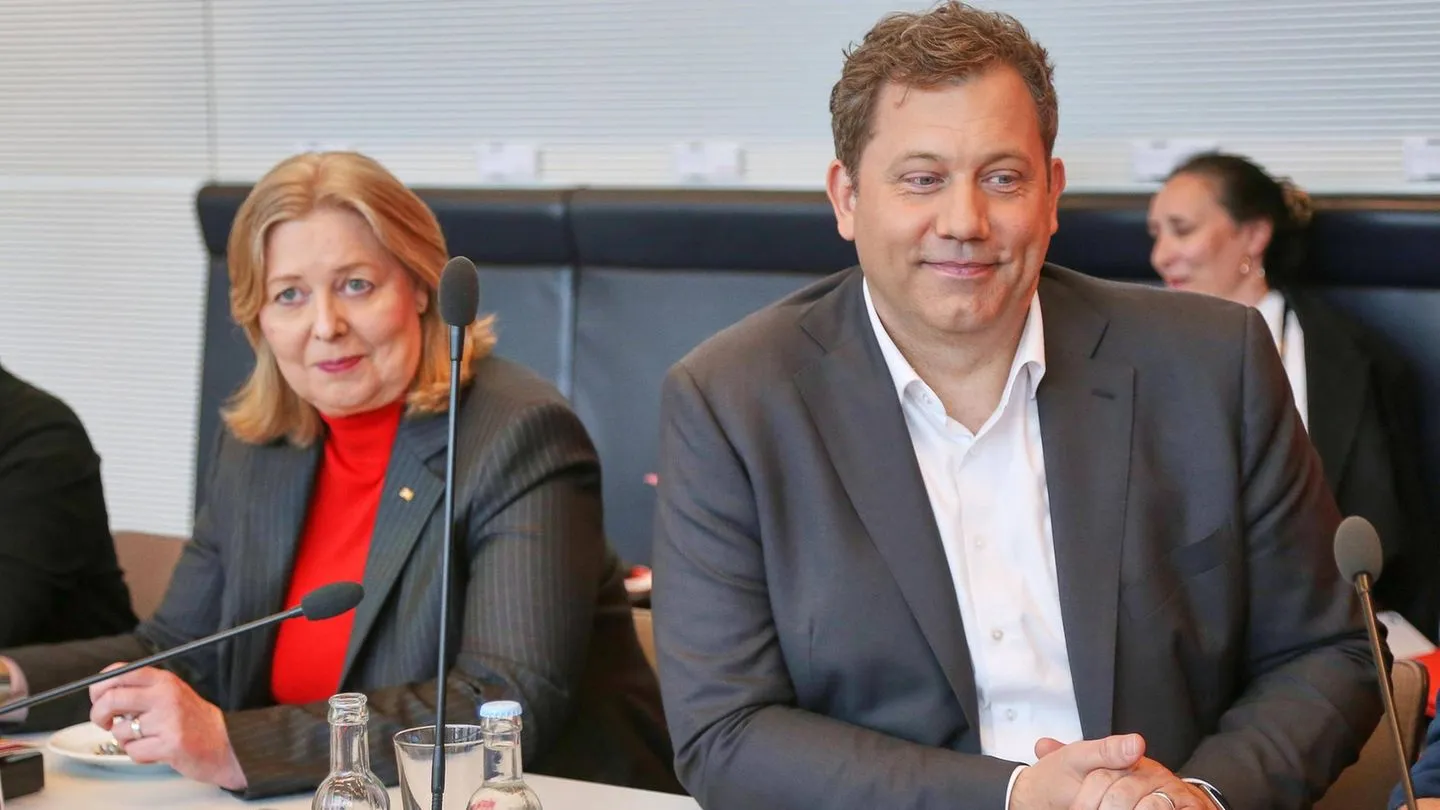 Brandbrief: Basis fordert Abrechnung mit Parteiführung — Zeit für echten Kurswechsel