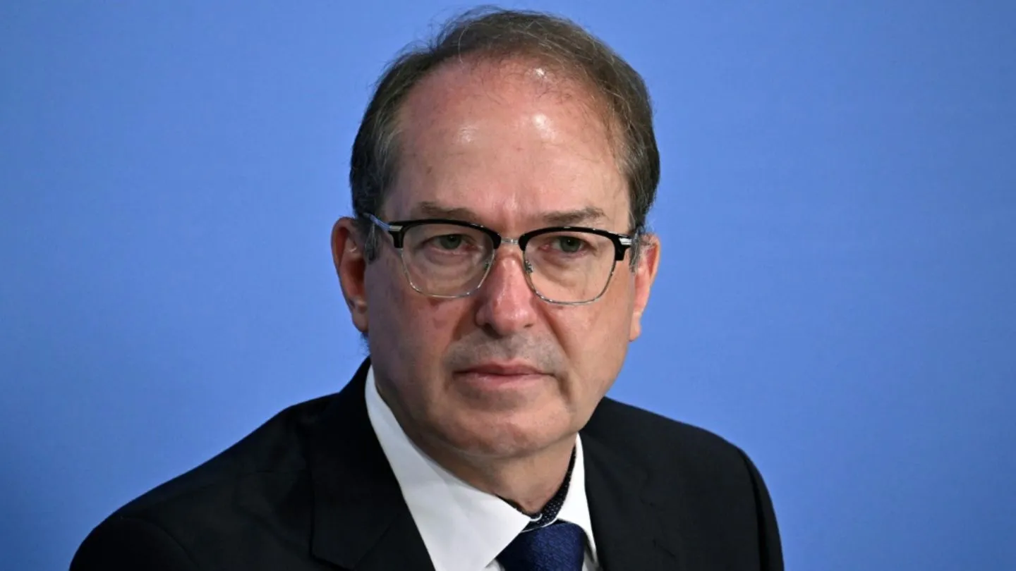 CSD-Anschlag: Dobrindt fordert Fußfesseln und Präventivhaft für Gefährder — härteres Vorgehen gefordert, andere Länder zeigen wie's geht
