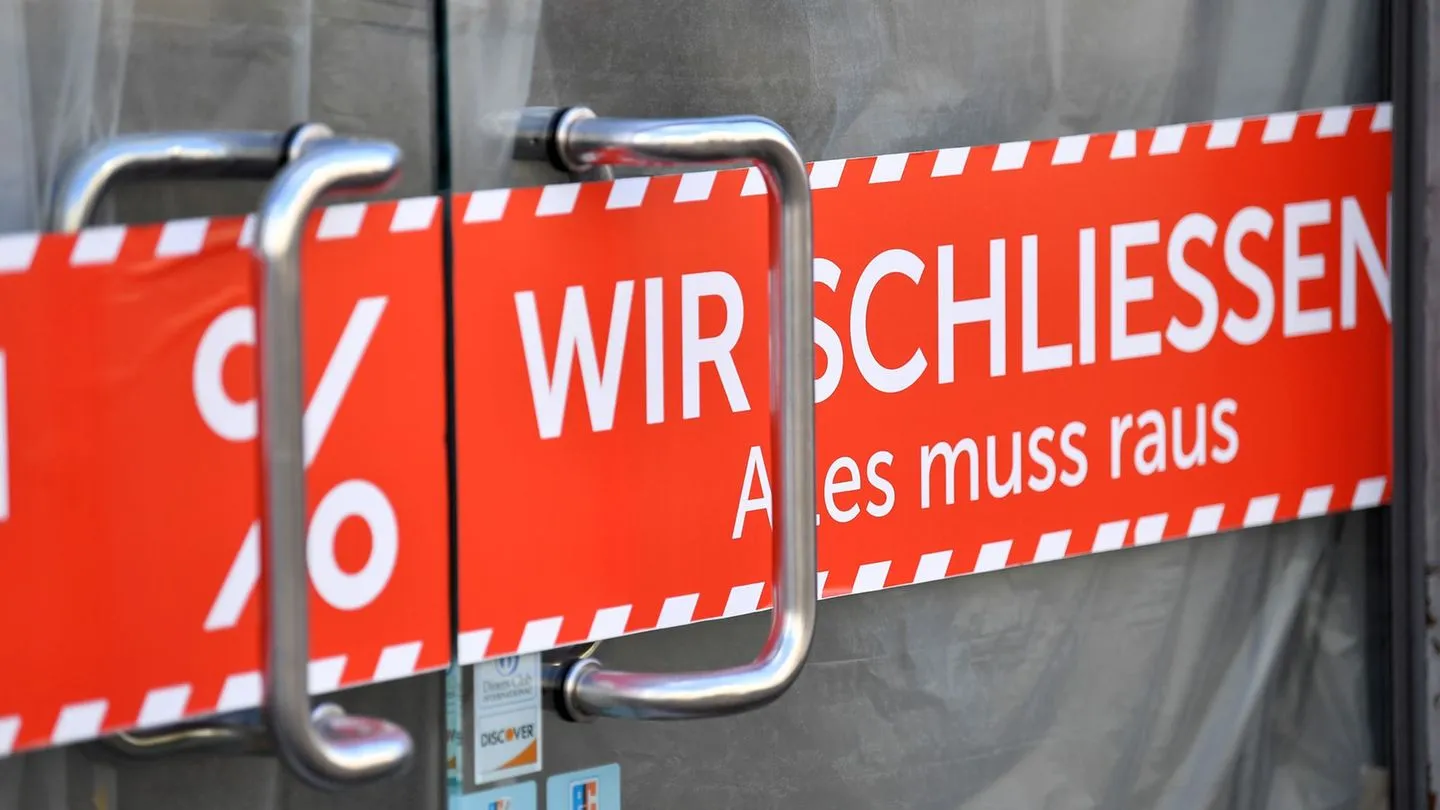 Finanzen: Unternehmensinsolvenzen erstmals seit Februar rückläufig