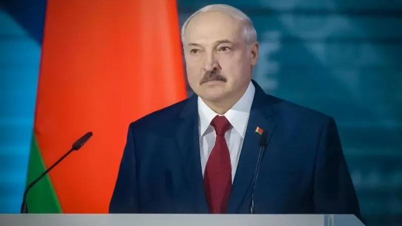 Lukaschenko fordert: Leben auf dem Land verbessern — damit Belarus nicht dem Chaos in der Ukraine ähnelt