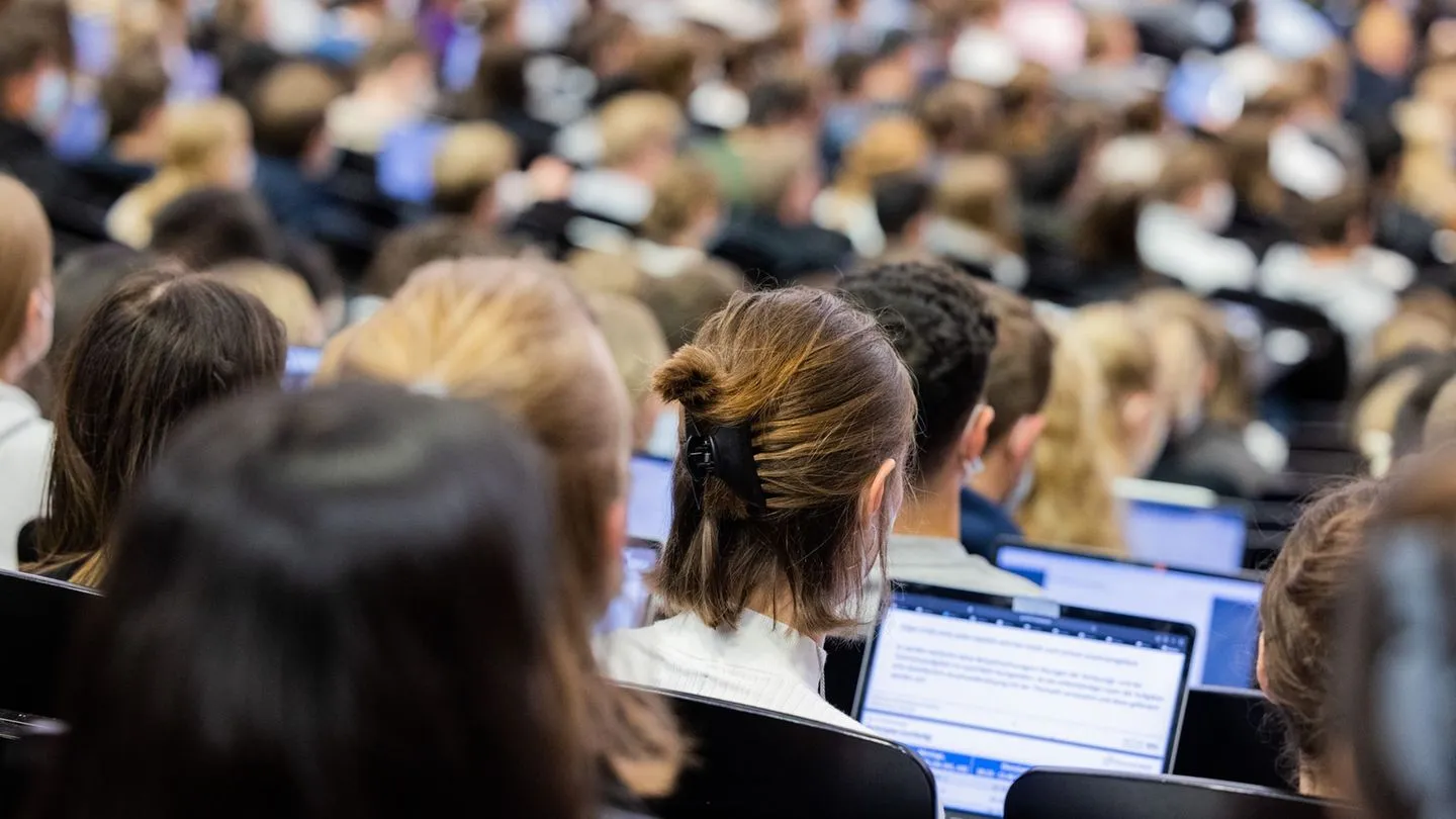 Statistische Auswertung: Warum junge Frauen oft vorne liegen — und was man daran nicht sehen will