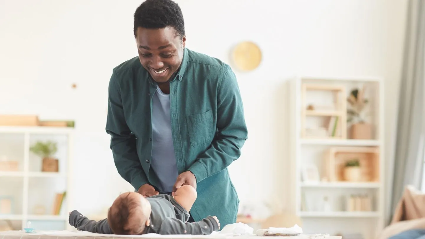 Babyzimmer-Ausstattung: Heizstrahler fürs Baby – diese Modelle erleichtern Wickeln und Baden