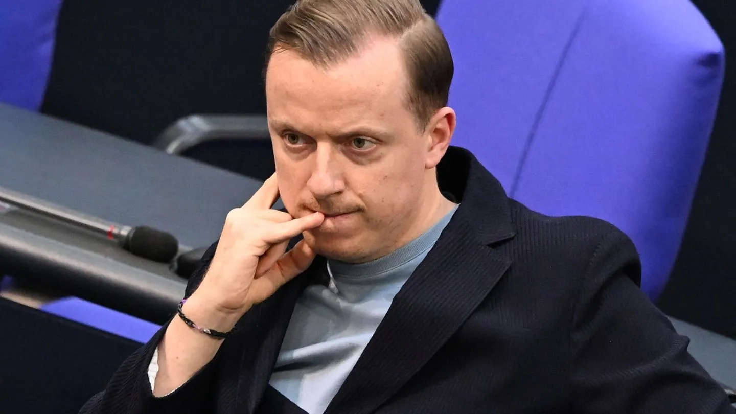 Bundestag hebt Immunität von SPD-Abgeordnetem Ahmetovic auf