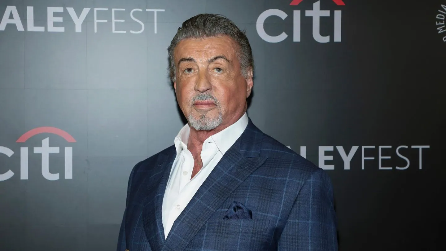 „Tulsa King“-Star: Sylvester Stallone trotzt dem Alter und bleibt eine Action-Ikone