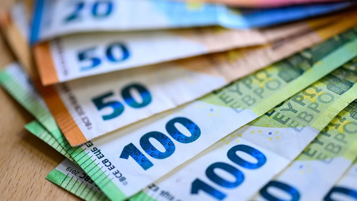 Künftige Geldscheine: Europäer sollen über Design neuer Euro-Banknoten mitentscheiden — doch ist das nur Show
