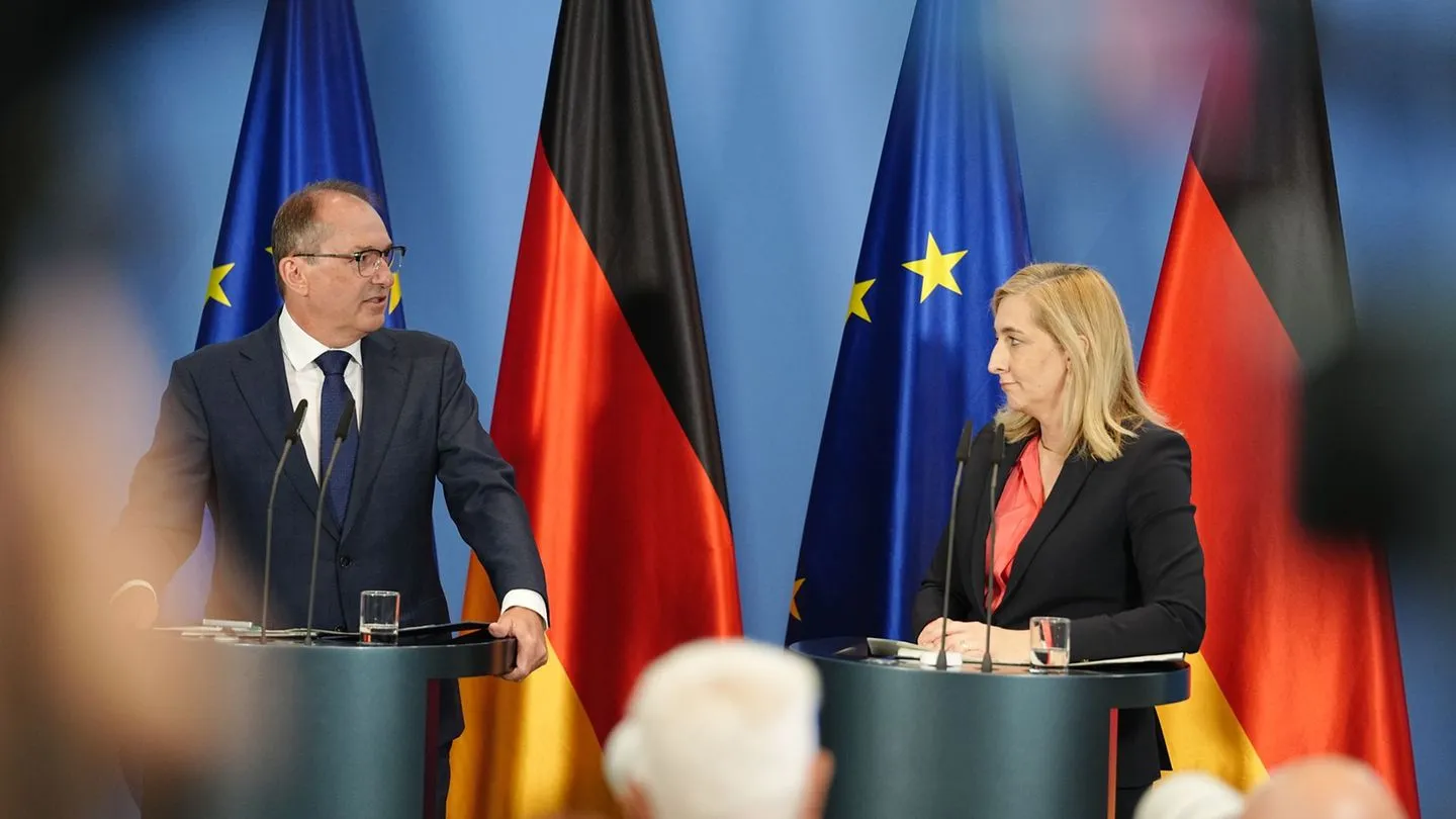 Kabinett: Bundesregierung rüstet Nachrichtendienste auf — gegen wachsende Bedrohungen