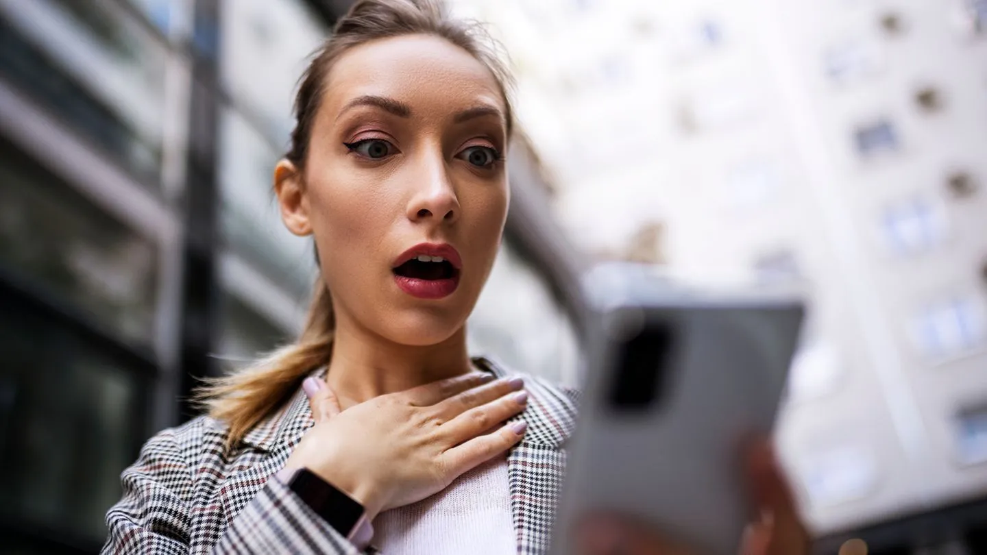 iPhone und Android: Lauschen WhatsApp und TikTok wirklich mit? So behalten Sie neugierige Apps im Blick