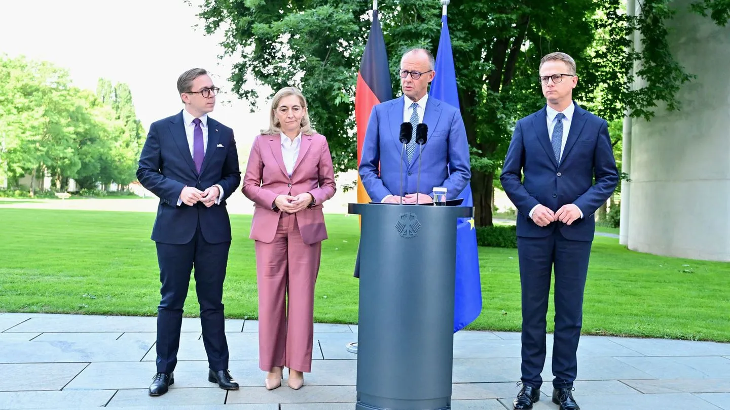 Nach Spahns Rückzug: Merz ordnet Regierung neu und setzt auf Stabilität