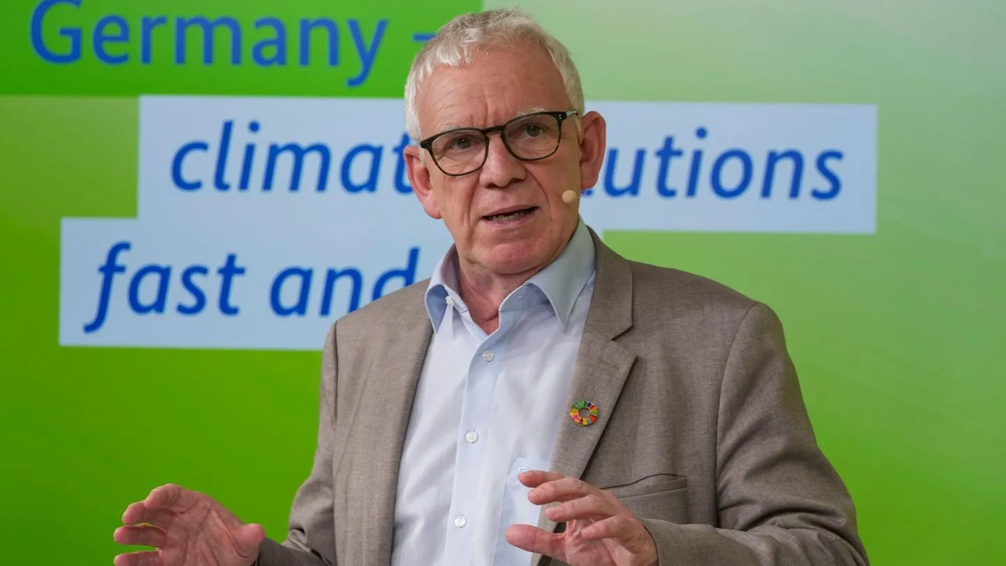 Umweltpolitik: Erfahrener Staatssekretär Flasbarth übernimmt neue Aufgabe bei Klimastiftung