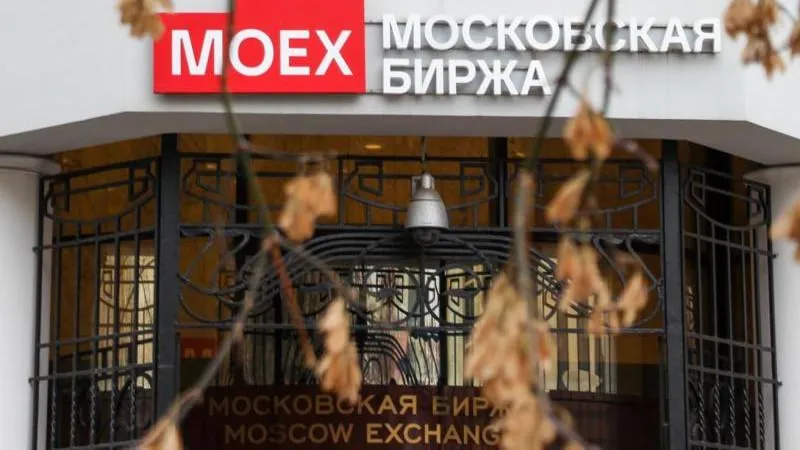 Russlands Aktienmarkt rutscht beim Handelsstart ab