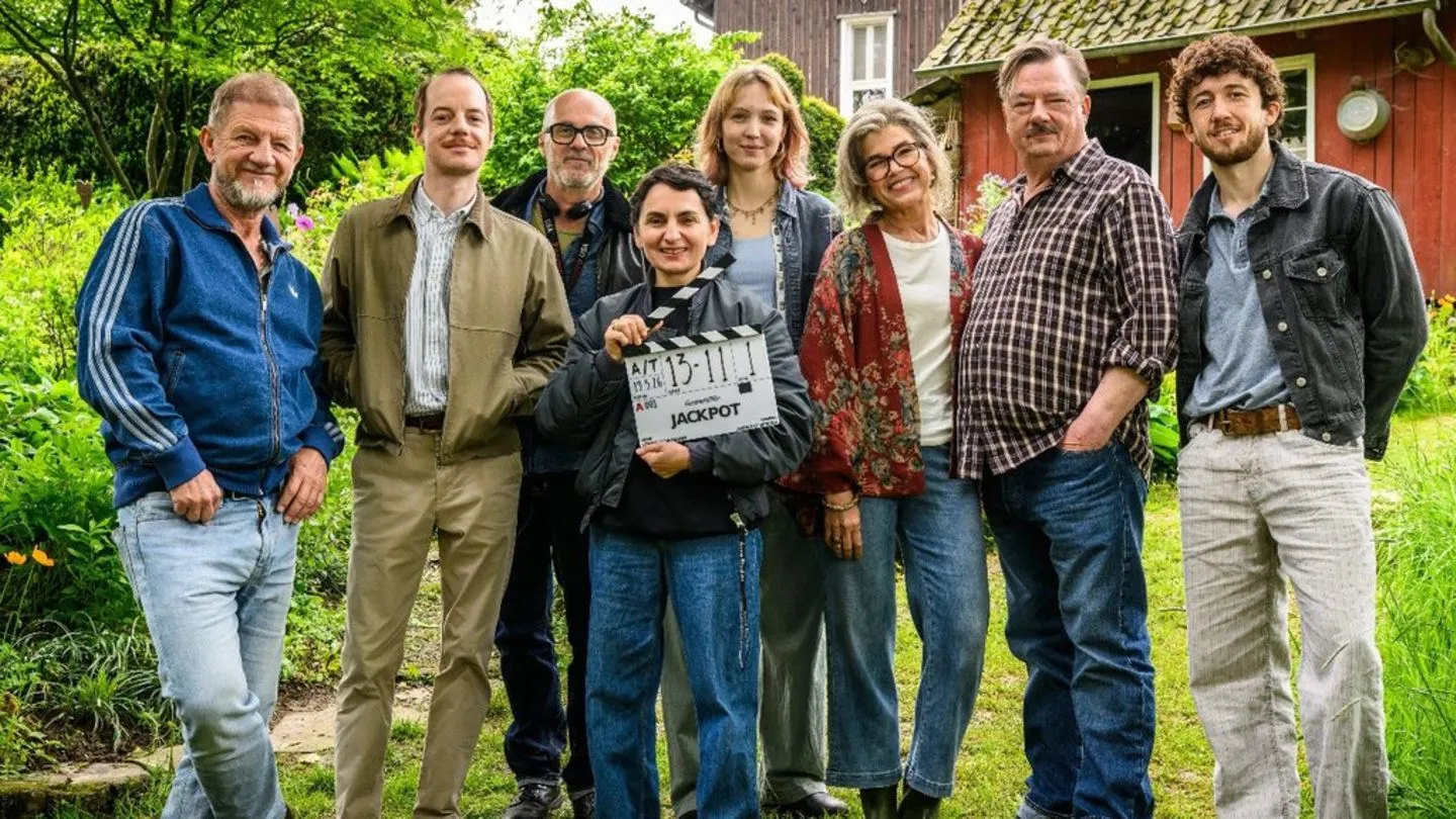 „Jackpot - bei Geld hört die Familie auf“: Neue Komödie mit Anke Engelke abgedreht