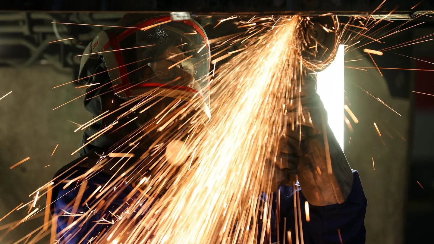 Konjunktur: Deutsche Industrie mit überraschend starkem Rückgang bei Auftragseingängen