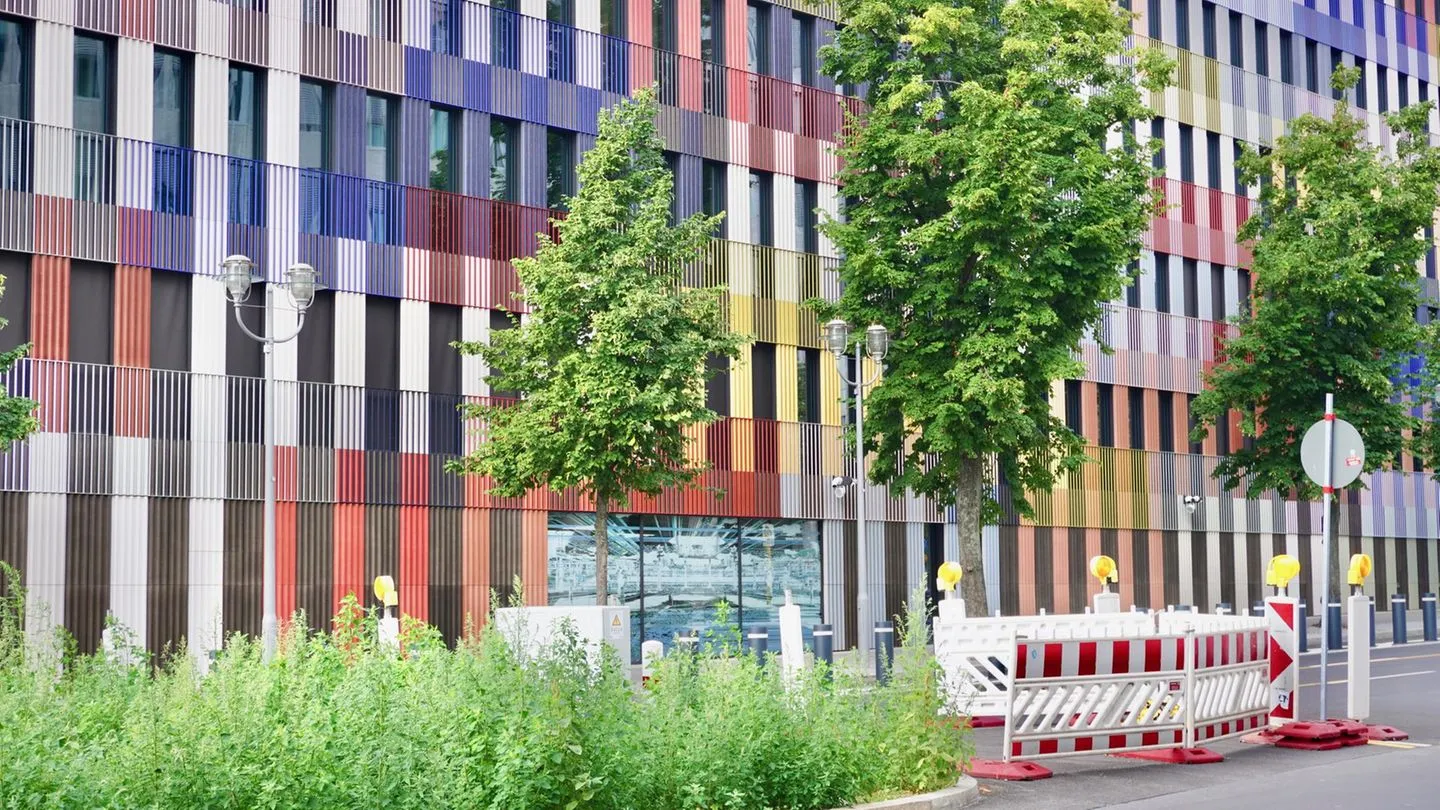 Steinmeiers Umzug: Schlichter Bürobau statt Schloss Bellevue — Ein Zeichen von Bodenständigkeit statt Prachtentfaltung?