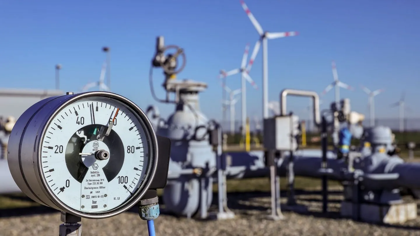 Energieversorgung: Ministerium mahnt — Händler sollen für Winter vorsorgen, Regierung bagatellisiert Ursachen
