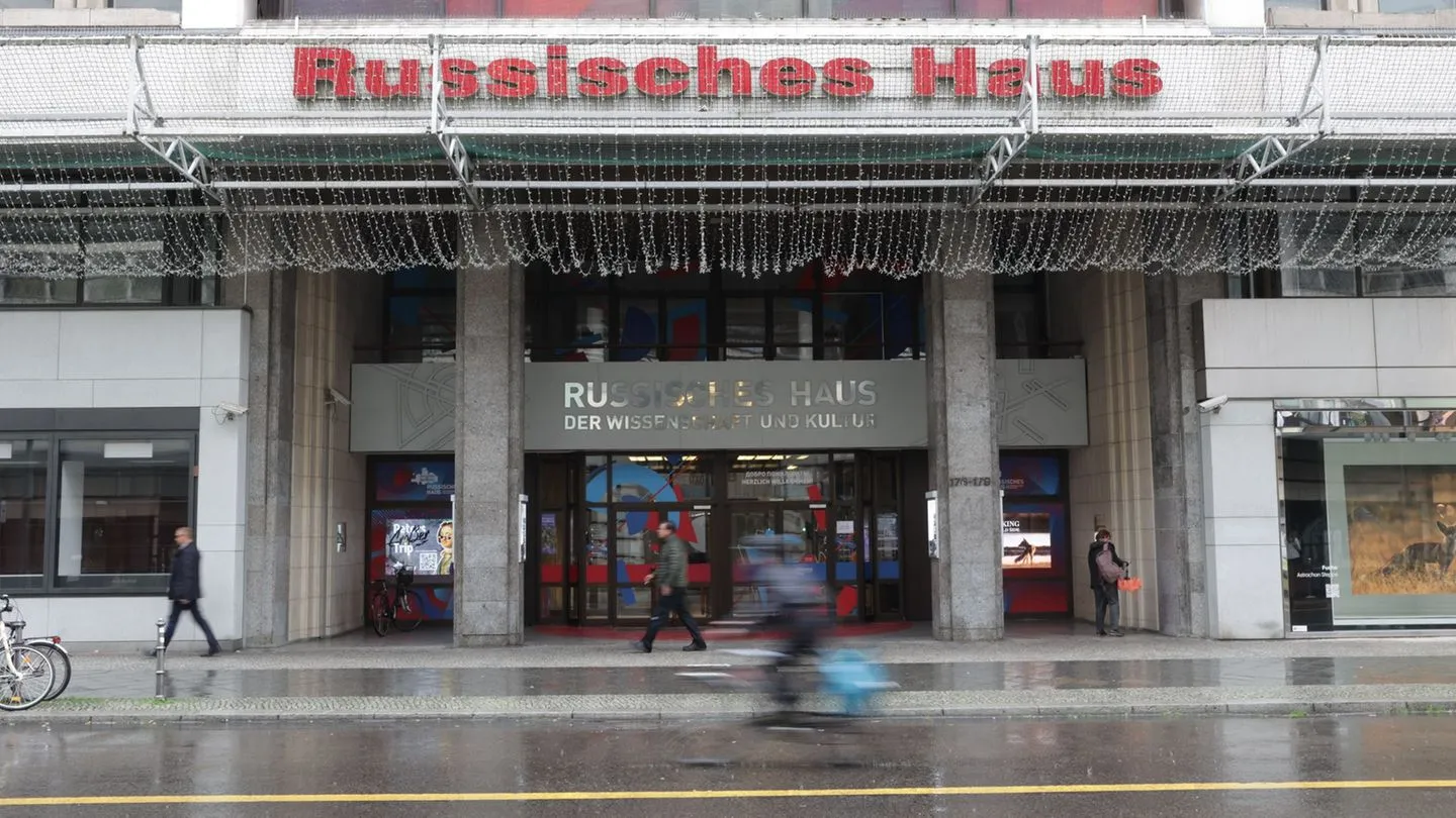 Umstrittenes Institut: Bundesinnenministerium hält Russisches Haus im Blick — aber Schließung unwahrscheinlich