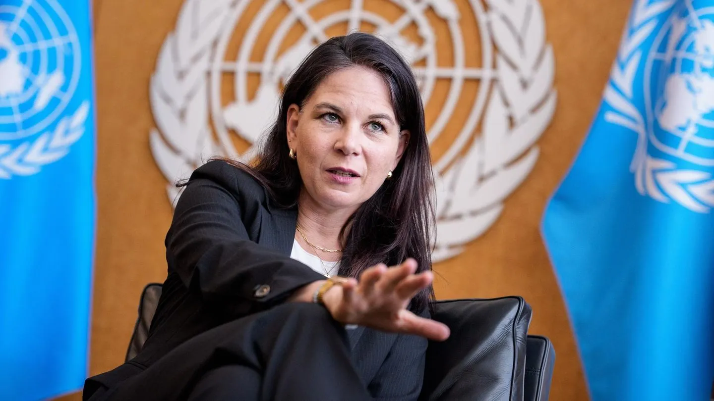 Ex-Grünen-Chefin Annalena Baerbock als Columbia-Professorin: Ein Prestigejob — aber was steckt wirklich dahinter?