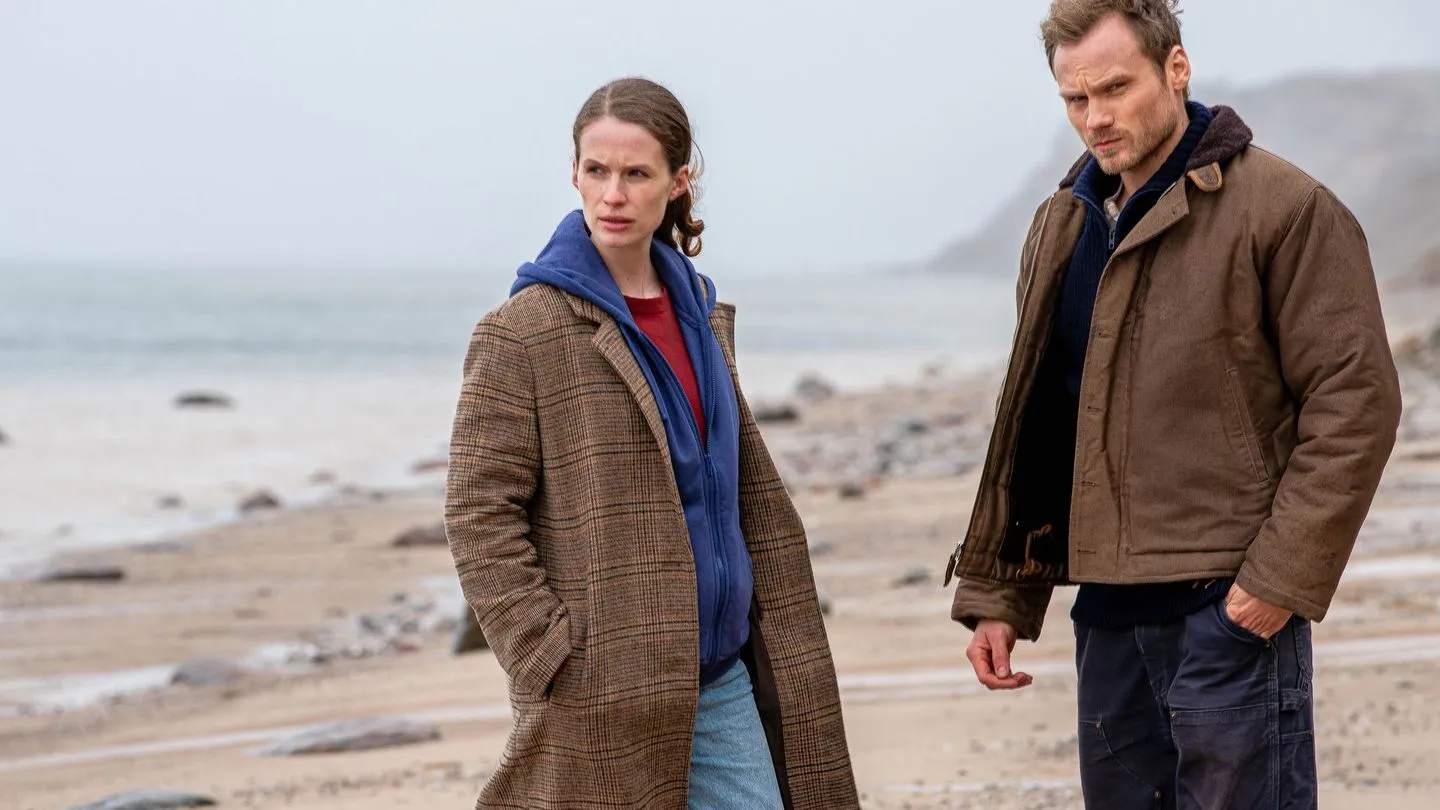"The Dead by the Sea – Death on the Cliff": Could a Mermaid Be Bringing Death?