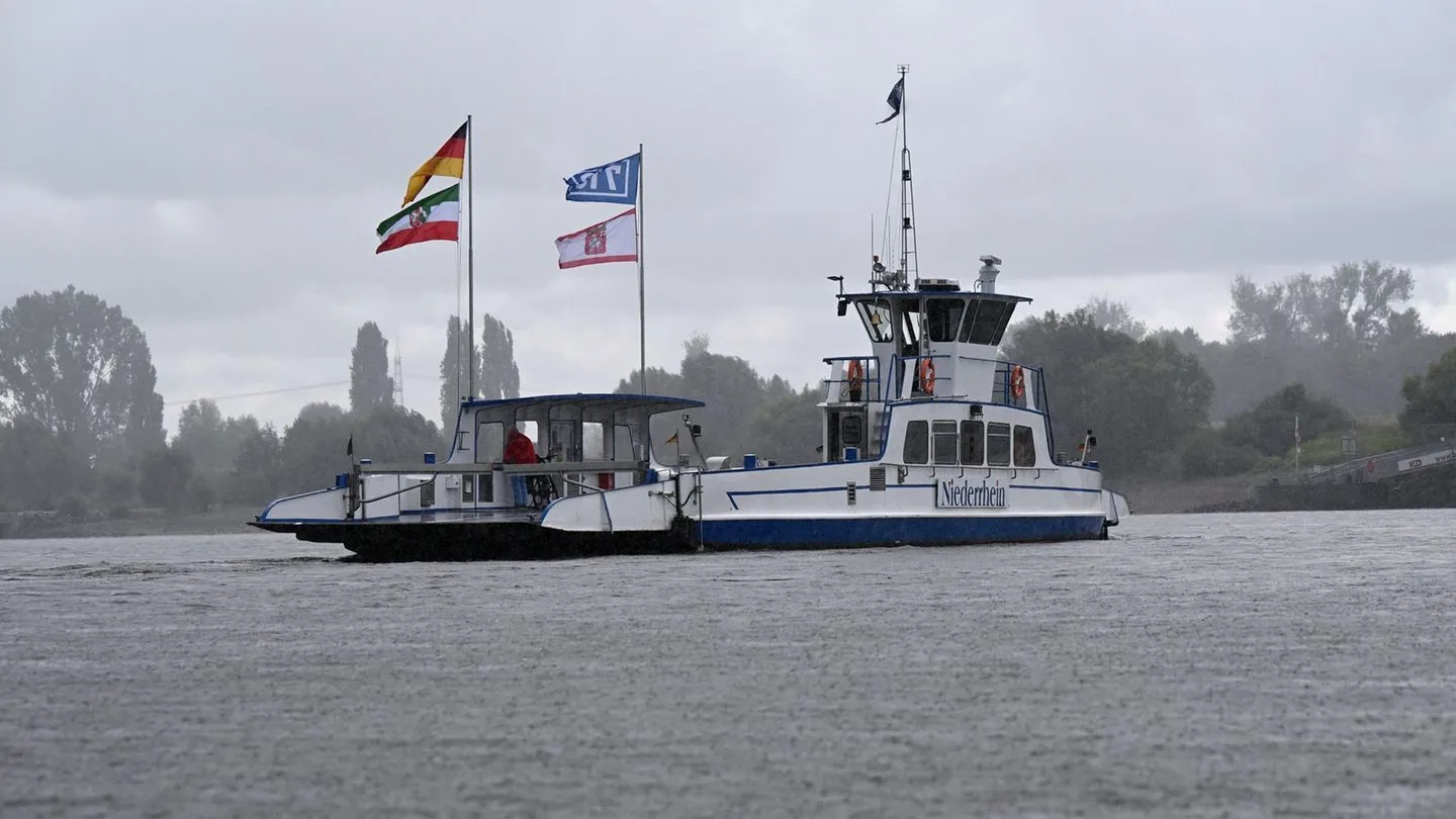 Steigende Pegel: Rhein-Fähren nehmen wieder Fahrt auf
