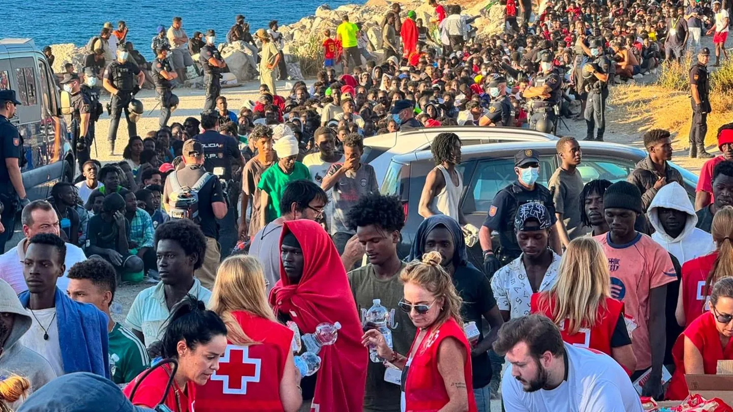 Migration: Ceuta-Krise — EU will Social Media stärker überwachen, Europa sucht Schuldige