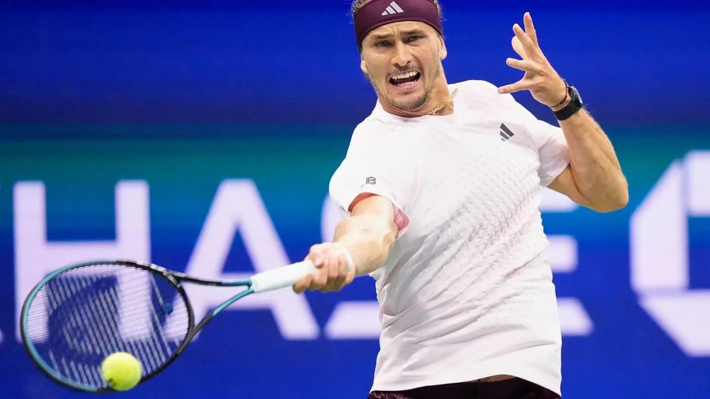 Tennis bei den US Open: Zverev zieht souverän ins Viertelfinale ein und stellt Becker-Rekord ein