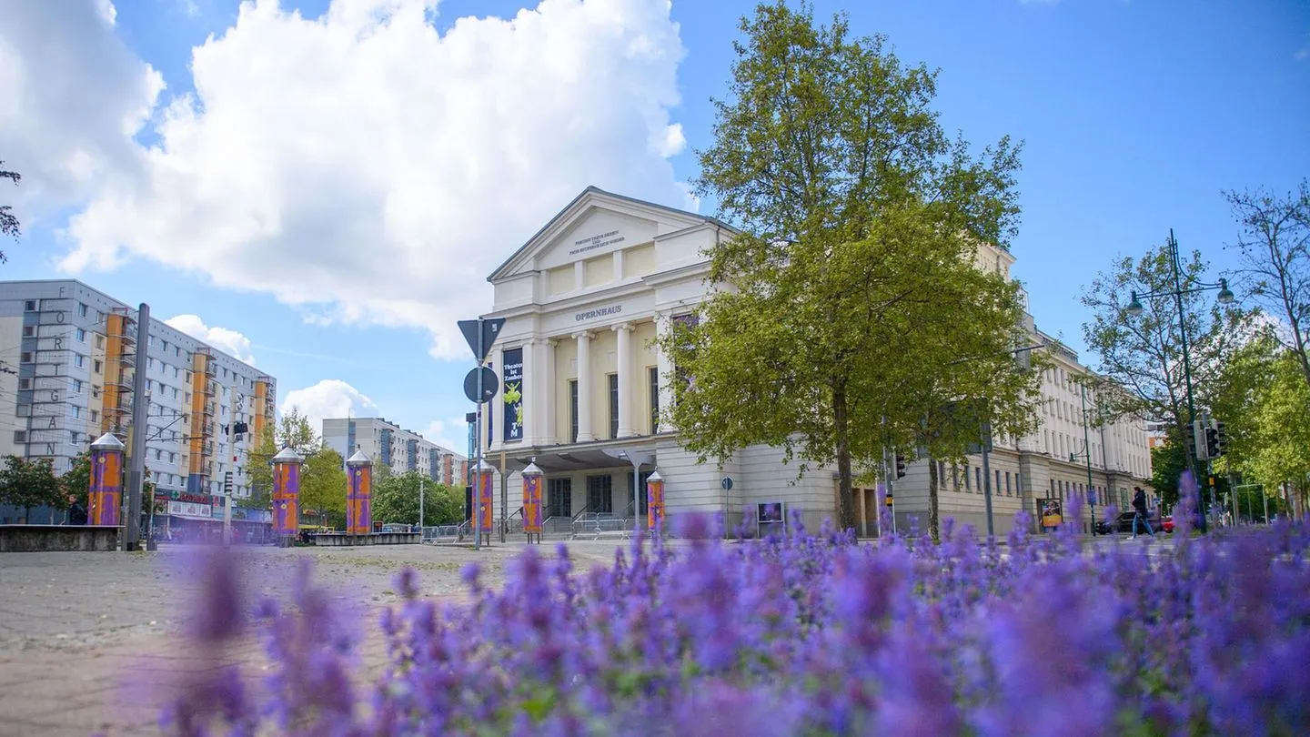Kultur und Stadtpolitik: AfD will Theaterzuschuss in Magdeburg deutlich senken