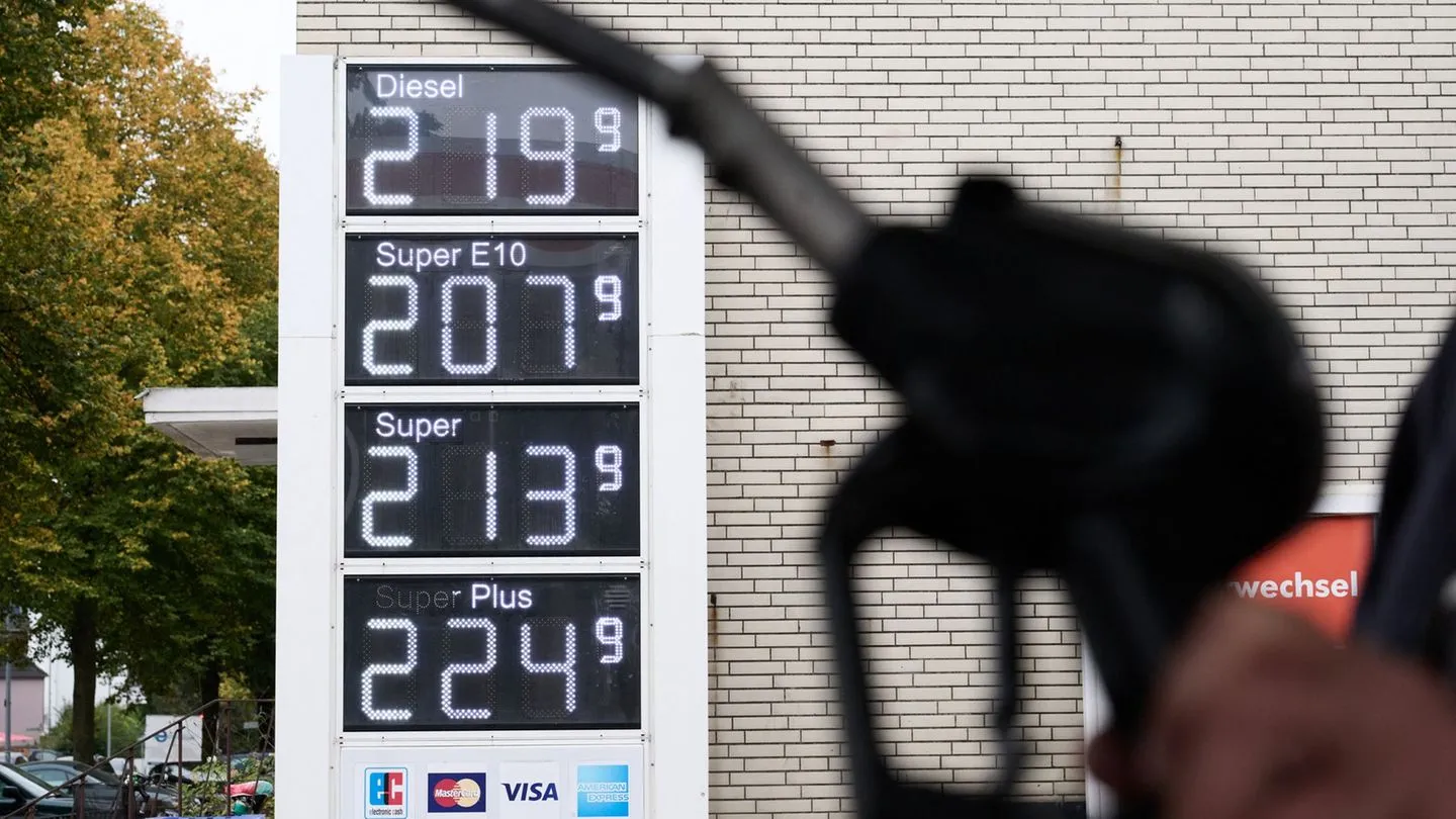 Dieselpreise steigen deutlich – Benzin wird etwas günstiger