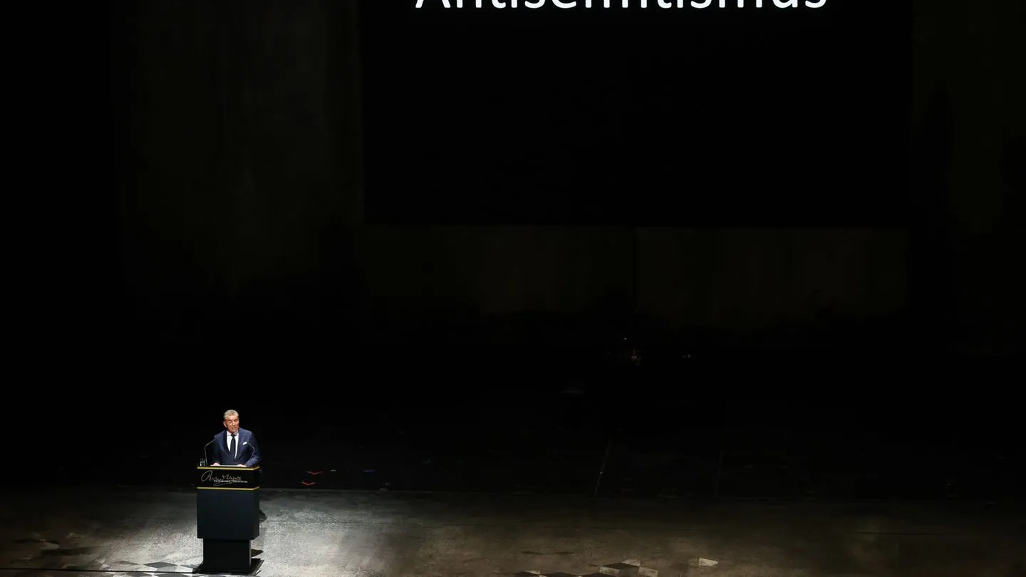 Bayreuther Festspiele: Friedman ruft beim Jubiläum zum Kampf gegen Rechts — und warnt vor westlicher Ablenkung