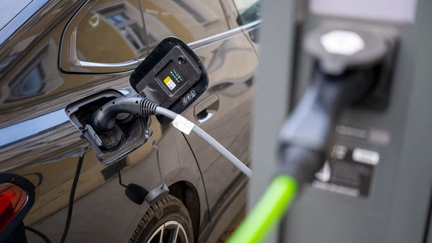 Neuzulassungen laut KBA: Elektroauto-Boom in Deutschland dank Prämie ungebrochen
