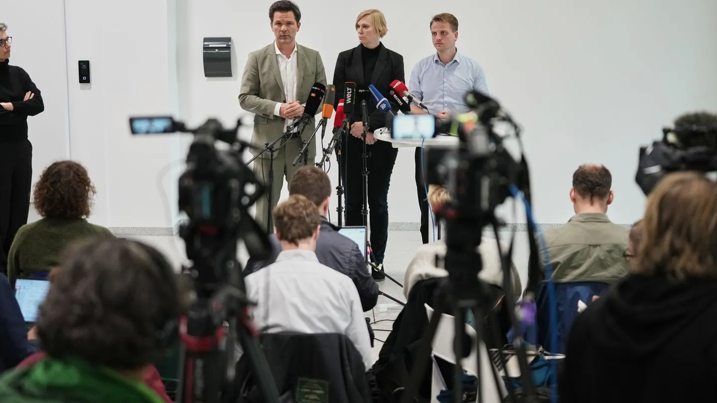 Regierungsbildung in Berlin: Rot-Grün-Rot sondiert trotz heftiger Widerstände