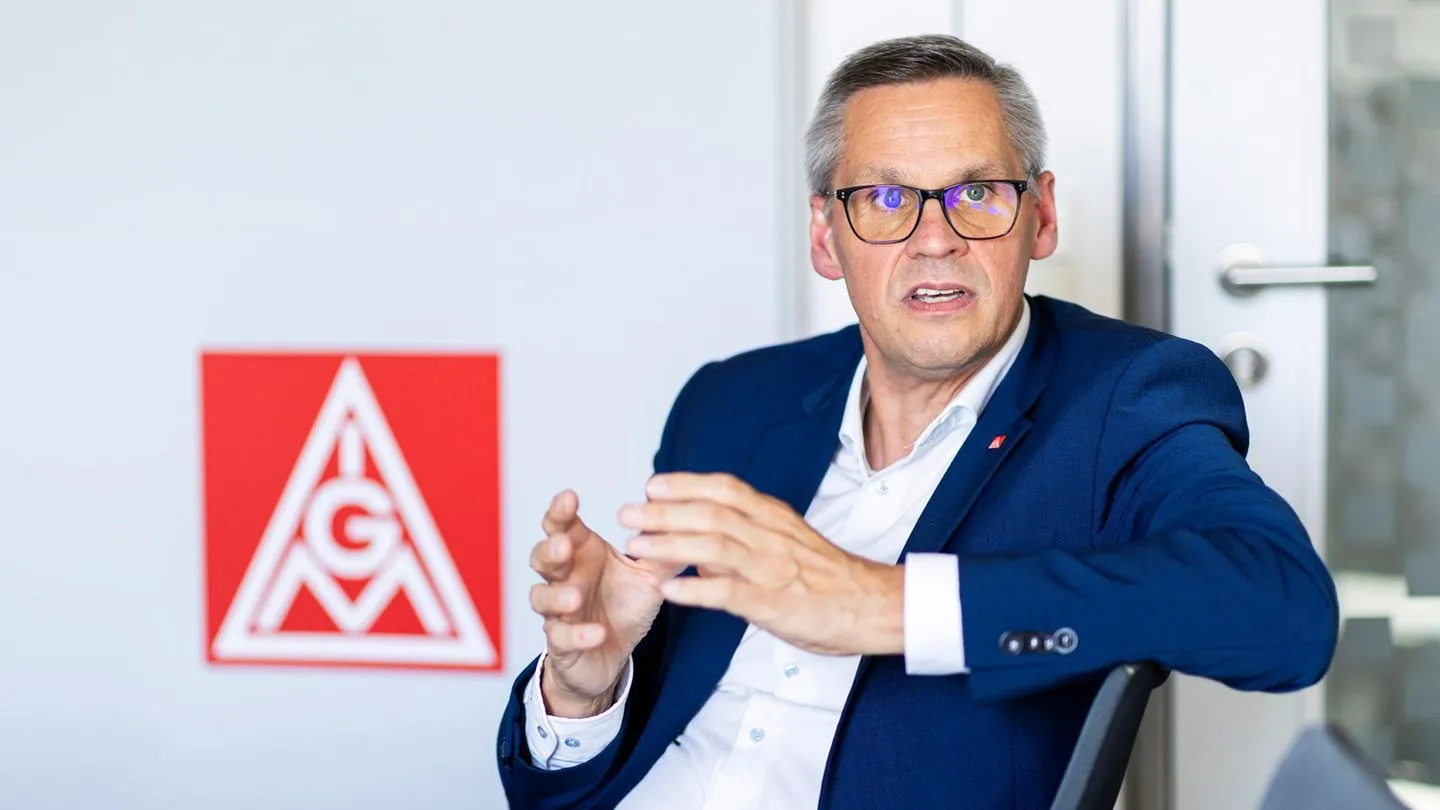 Konflikt bei VW: Blume will Werke streichen — Gewerkschaft droht mit Streiks