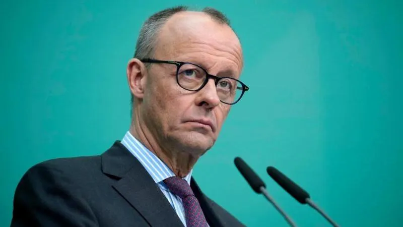Merz räumt Migrationsprobleme in Deutschland ein und weist AfD-Vorschläge zurück