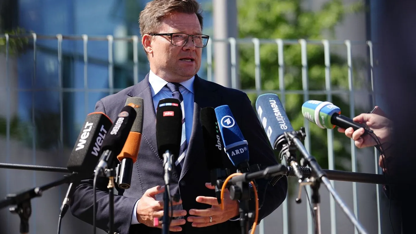 Umgang mit Erderwärmung: Schneider will Grundgesetz für Hitzeschutz ändern — doch der Weg ist holprig
