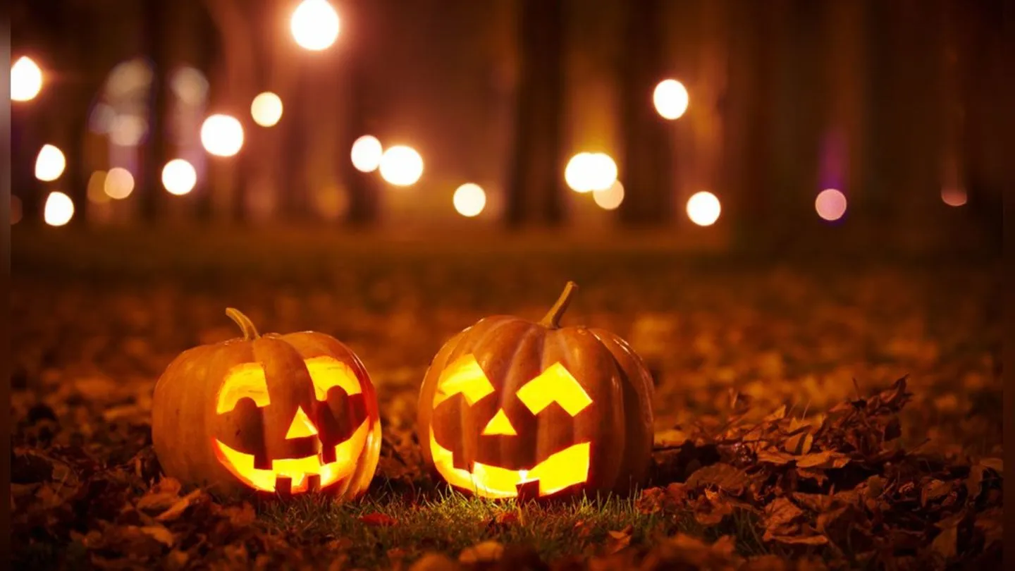 Halloween weltweit: Zwischen ausgelassenen Feiern und ehrwürdigem Totengedenken
