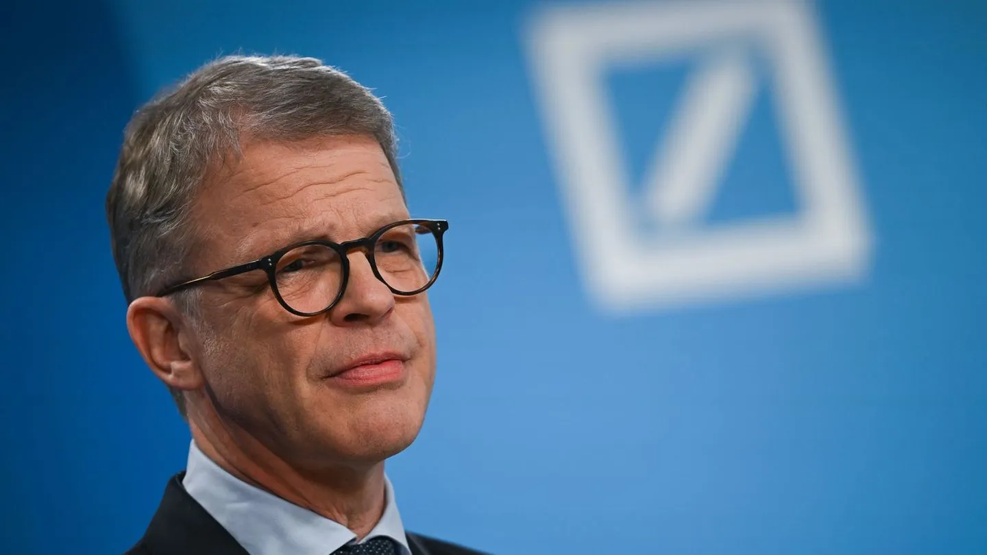 Deutsche-Bank-Chef Sewing fordert mehr Tempo bei Reformen