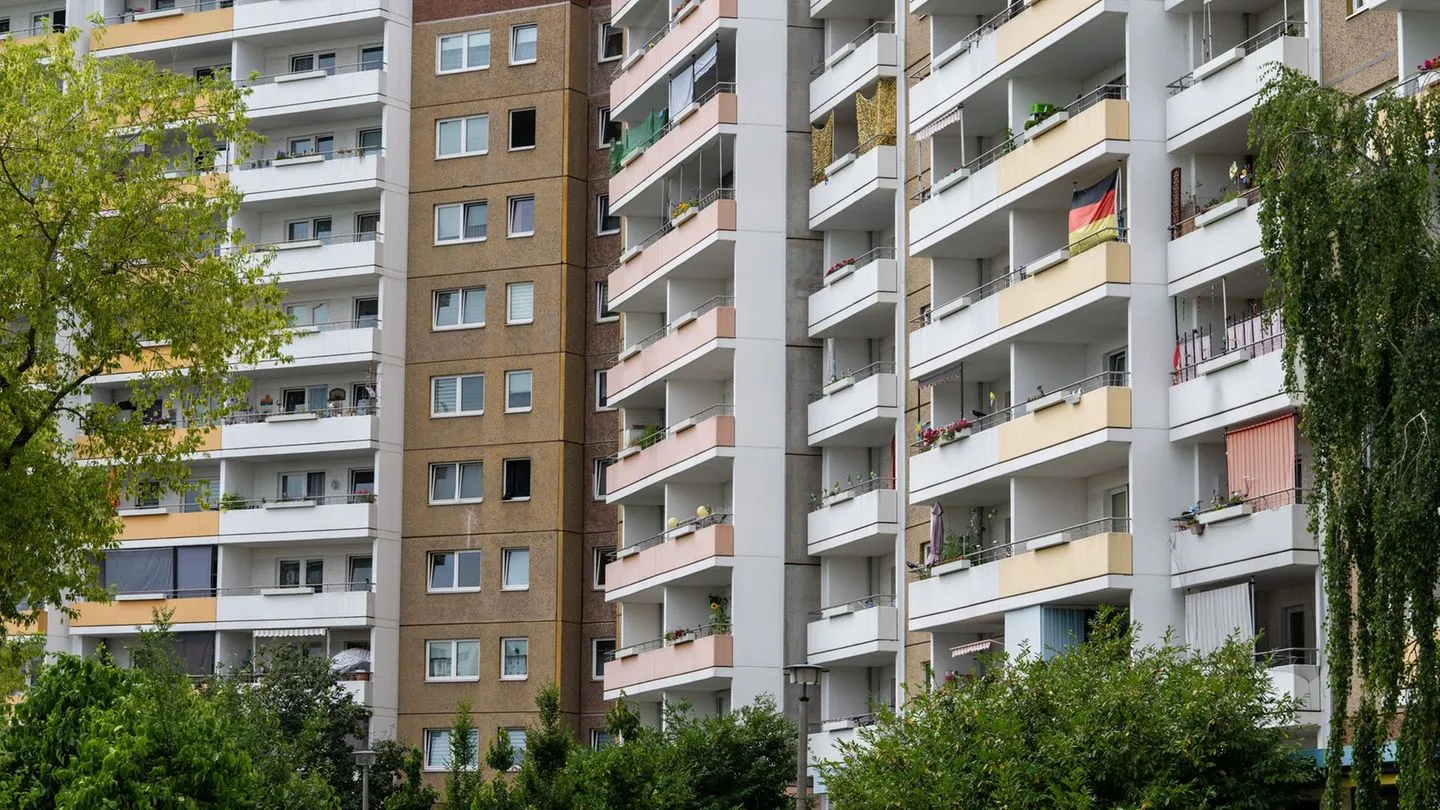 Geschichte: 100 Jahre Plattenbau — Vom einstigen Wohntraum, den Nörgler heute kleinreden